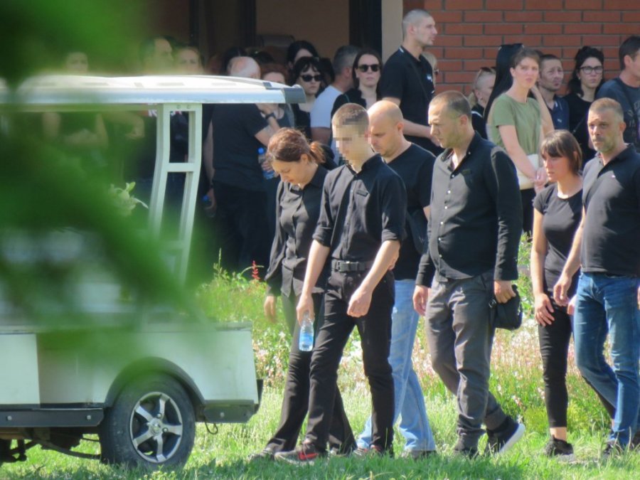 EKSKLUZIVNO! Prve reči oca nastradale Tijane u Budvi kidaju dušu! Mučni čovek posle ćerkine sahrane traži SAMO JEDNO!