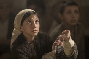 EVO KAKO DANAS IZGLEDA MALA DARA IZ JASENOVCA: Budi se u cik zore, pomaže babi i dedi na selu - izrasla je u pravu LEPOTICU! (FOTO)