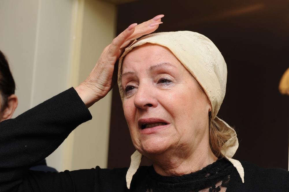 "Izgubila je bogatstvo, opasna je": Razotkriven najveći porok Lepe Lukić, šok tvrdnje iz prve ruke