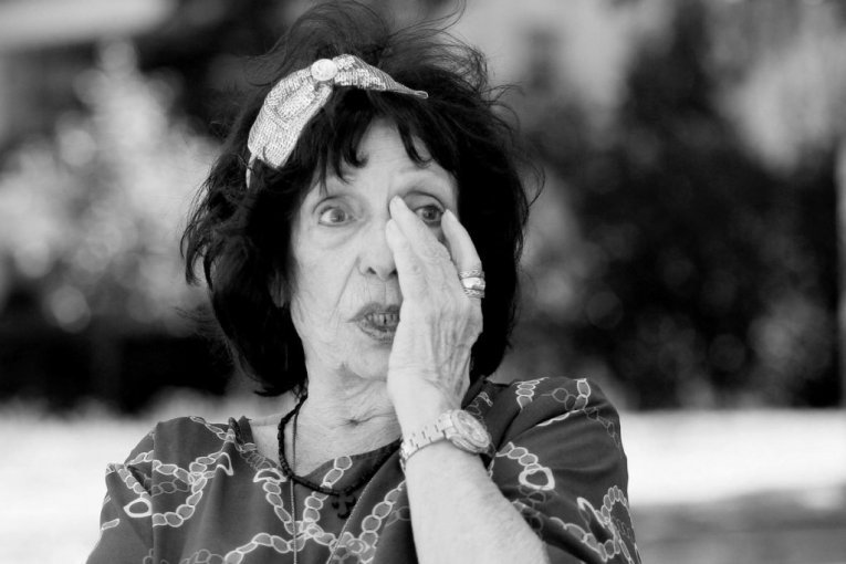 KREMIRANA ŽIŽA STOJANOVIĆ: Glumica ispraćena na večni počinak, a o OVOJ SRAMOTI će se dugo pričati!
