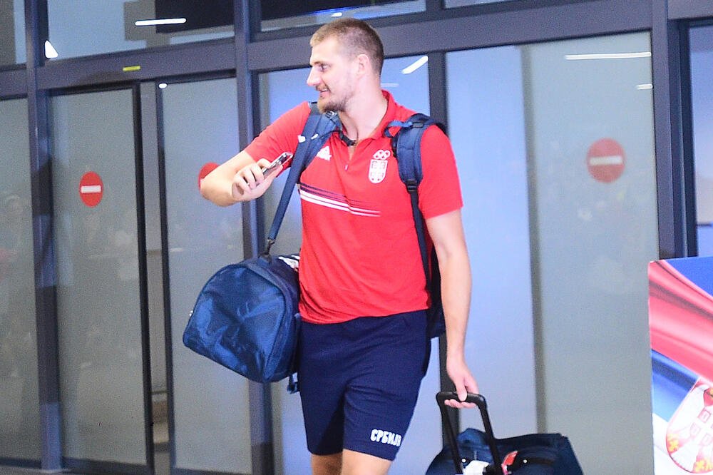 Koliko je lagan: Nikola Jokić izašao iz "ilegale", ovde letuje najbolji na svetu