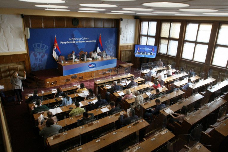 LISTI SNS MANDAT VIŠE U KOSJRIĆU! RIK objavila rezultate na osnovu prebrojanih 100 odsto glasova u Kosjeriću i Zaječaru!