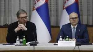NEMAJU ŠTA DA MU STAVE NA TERET, PA SU MU PRIPREMILI KRIVIČNU PRIJAVU ZBOG POSETE POVREĐENIMA Vučević o nonsensu: Vučić je sva pravila i procedure isp