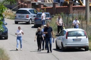 Na mesto zločina stigla Dankina majka i osumnjičeni: Sve vreme sedi u kolima, ona je poslednja videla (FOTO)