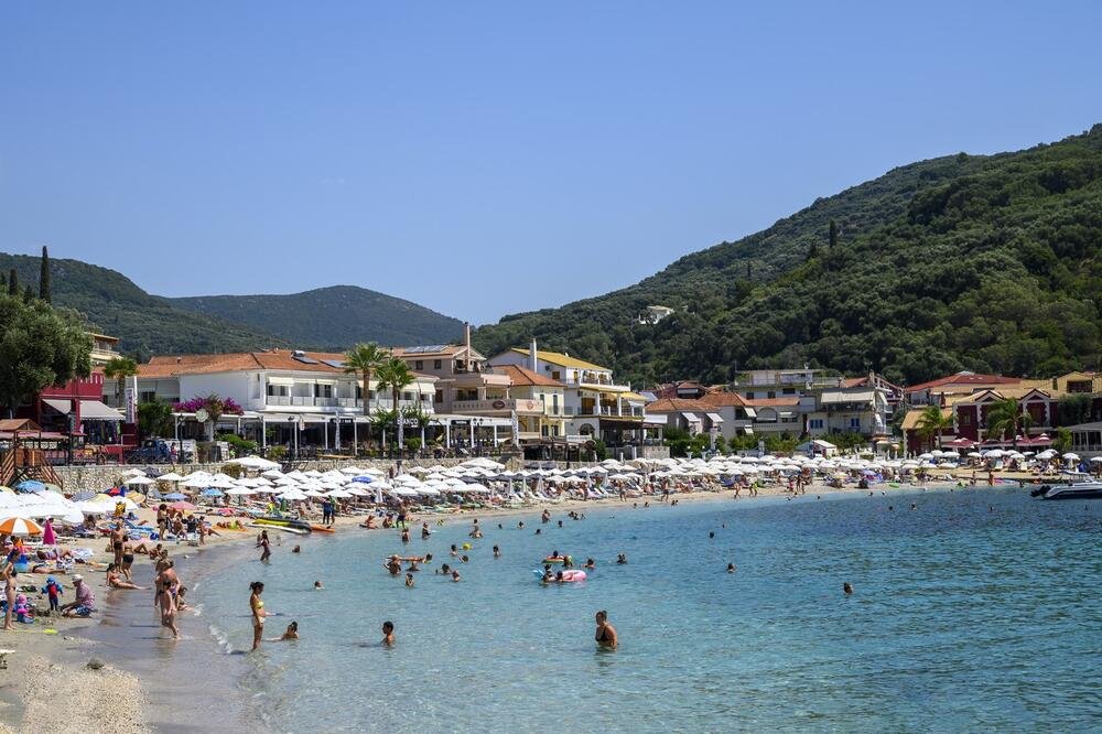 "Ovo nam je prvi i poslednji put da letujemo u Grčkoj": Porodica otišla na plažu, kad su se vratilI - ŠOK!