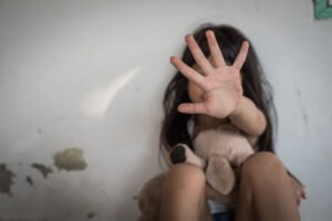 PREMIJER PRELOMIO: Otvara se velika istraga, počinje lov na ZLOSTAVLJAČE DEVOJČICA