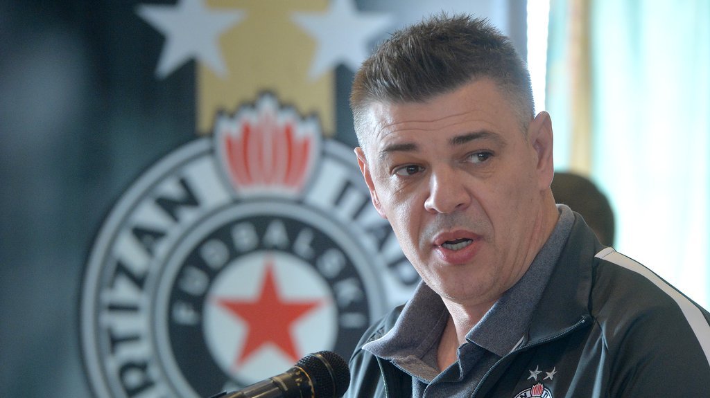 SAVO MILOŠEVIĆ ŽENI SINA: Sprema se gala fešta! Čuveni orkestar svira za 500 zvanica! Ovo su detalji!