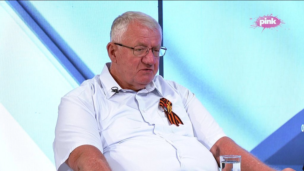 ŠEŠELJ PRIMETIO BITAN DETALJ: Kod uhapšenog teroriste blokadera pronađen samostrel, ali to nije ono najgore (FOTO)