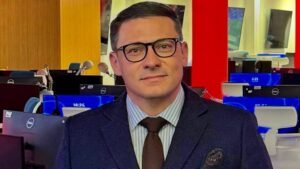 SRBIJI JE POTREBNA VOJNA PARADA
STOP PROGONU ELITNIH OFICIRA