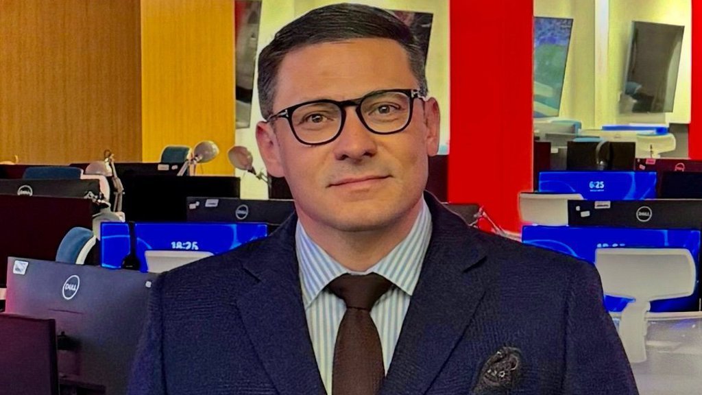 SRBIJI JE POTREBNA VOJNA PARADA
STOP PROGONU ELITNIH OFICIRA