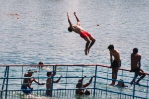 SUTRA POČINJE SEZONA KUPANJA NA OTVORENOM BAZENU "TAŠMAJDAN"! Evo kad će biti moguće noćno plivanje