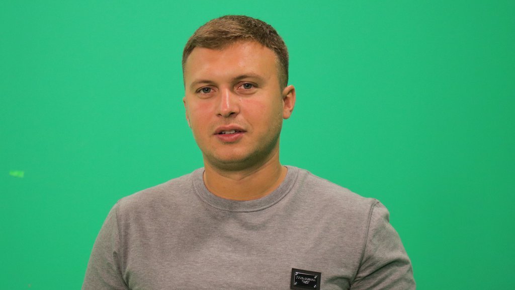 SVI NA PINK: Darko Tanasijević spreman da ispita Karića o odnosu sa Anđelom!