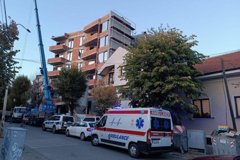 TRAGEDIJA NA VRAČARU! Radnik pao na gradilištu i poginuo!