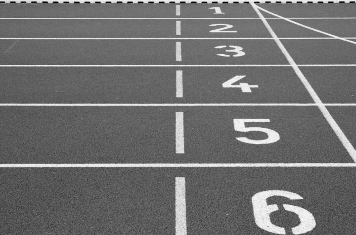 TRAGEDIJA U SVETU SPORTA: Mlada učesnica maratona UMRLA pred ciljem - Samo se SRUŠILA