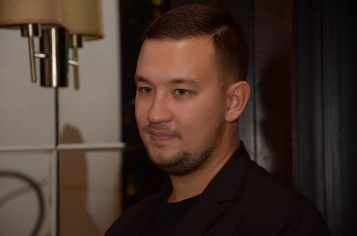 UROŠ ŽIVKOVIĆ POSTAO OTAC! Prvo, pa MUŠKO - pevač za naslednika izabrao STARO SRPSKO IME!