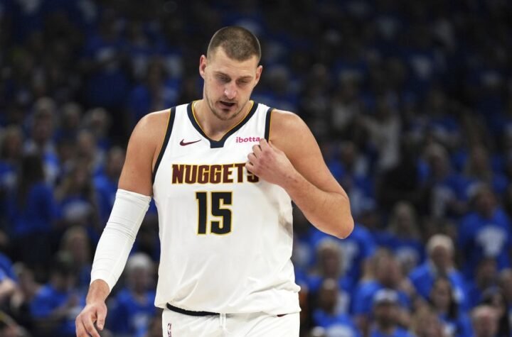 Uništio je Nikolu Jokića, osvojio NBA titulu, a sada je jedini koji je ispisao istoriju lige i uradio nemoguće (FOTO)