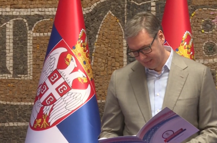 VELIKI DAN ZA MEDICINARE U SRBIJI: Predsednik Vučić: Vi ste najbolji studenti i đaci i mi smo ponosni na vas!
