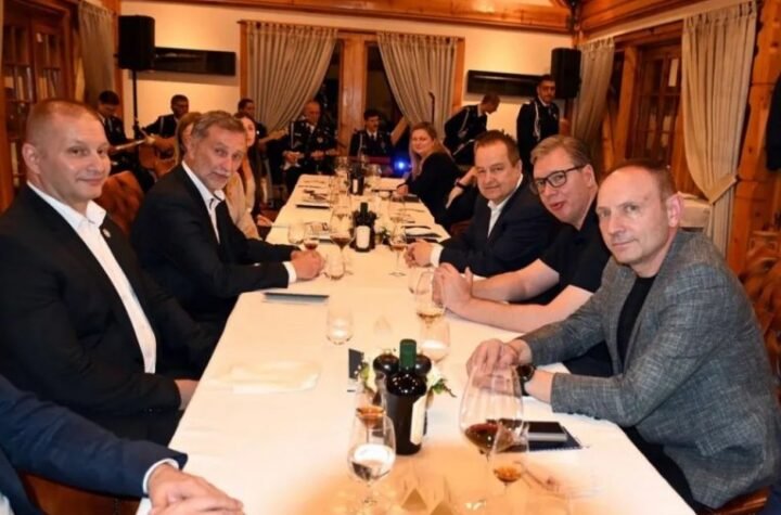 VUČIĆ NA VEČERI SA ŠEFOM MAĐARSKE POLICIJE: "Poslao sam pozdrave i ogromnu zahvalnost Viktoru Orbanu"! (FOTO)