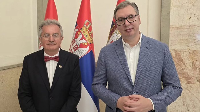 VUČIĆ SA SRPSKIM AMBASADOROM U CRNOJ GORI: Pozvao sam ga na važan sastanak