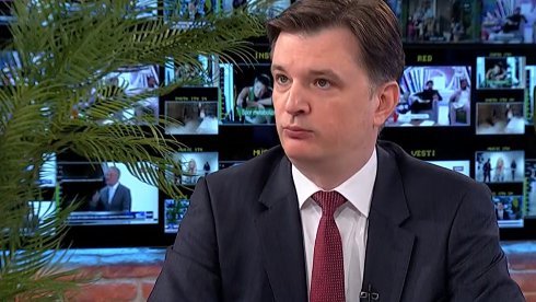 'Idem sa vama da mu se naje*em milosne majke' Blokaderska horda hoće da linčuje Jovanova (FOTO)