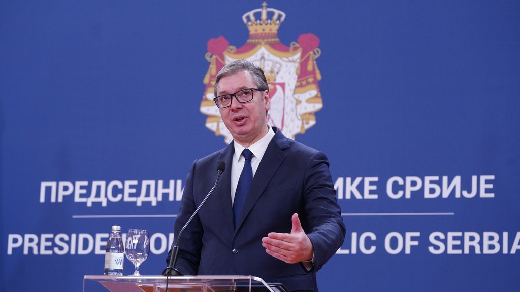 'NAŠ INTERES JE BUDUĆNOST OVE ZEMLJE' Vučić nakon obilaska Fruškogorskog koridora: Zahvalan sam narodu na ogromnoj ljubavi koju su pokazali prema svoj