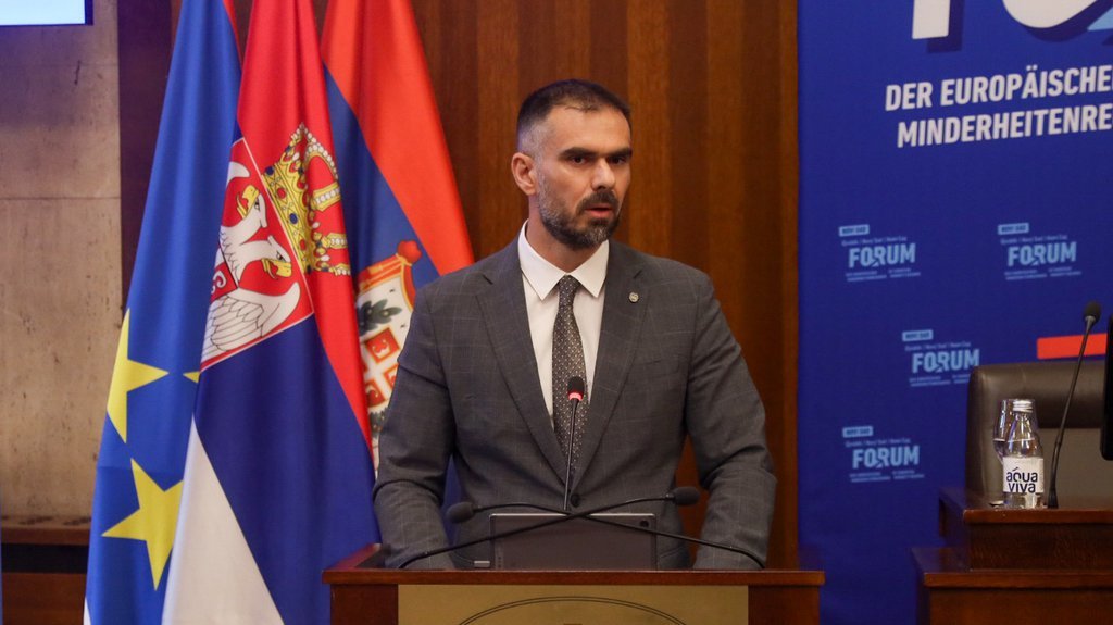 'NEMA POTREBE ZA NERVOZOM' MIĆIN ODGOVORIO MARINIKI: Vučić je bio na gradilištu mosta koji će povezivati Novi Sad i Kać, koji pripada Novom Sadu (FOTO