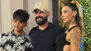 BUKTE STRASTI NASRED RESTORANA! Aneli Ahmić i Luka Vujović u ljubavnom zanosu - svi se okretali za njima: MOGUĆA JE I SVADBA (FOTO)