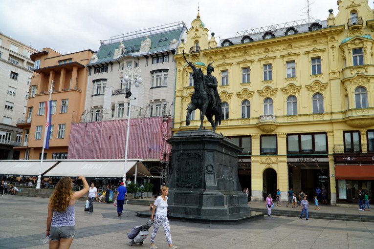 CENE STANOVA U OVOJ BIVŠOJ JUGOSLOVENSKOJ REPUBLICI OTIŠLE U NEBESA!