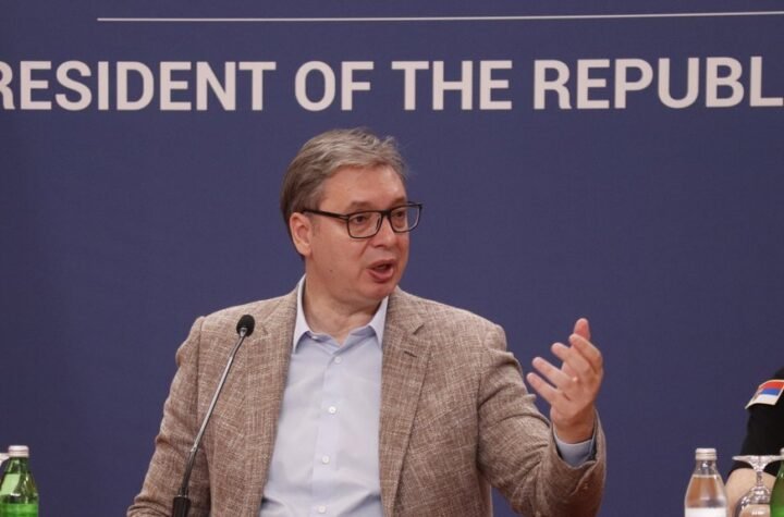 DANAS U 11 SATI: Predsednik Vučić sa potpredsednikom EBRD Mateom Patroneom