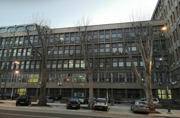 DETALJAN SPISAK POLAGANJA PRIJEMNIH ISPITA NA FAKULTETIMA U BEOGRADU! Za sve se zna vreme, mesto je neizvesno: Neki su zakupili hale