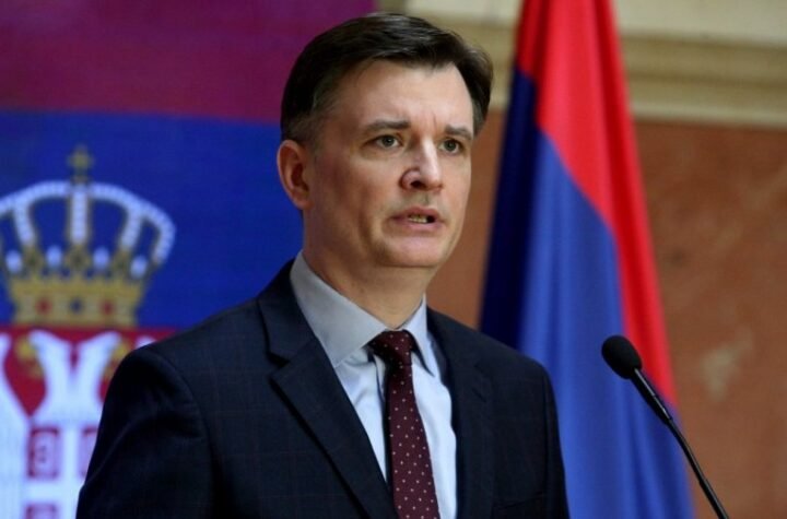 DIREKTNA POSLEDICA TARGETIRANJA: Milenko Jovanov povodom napada na Vučićevića: "Napasti kuću gde žive deca je manifestacija nacizma"!