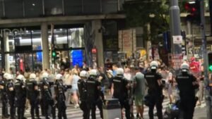 Glumica koja podržava blokadere pokazala čist rasizam (FOTO)