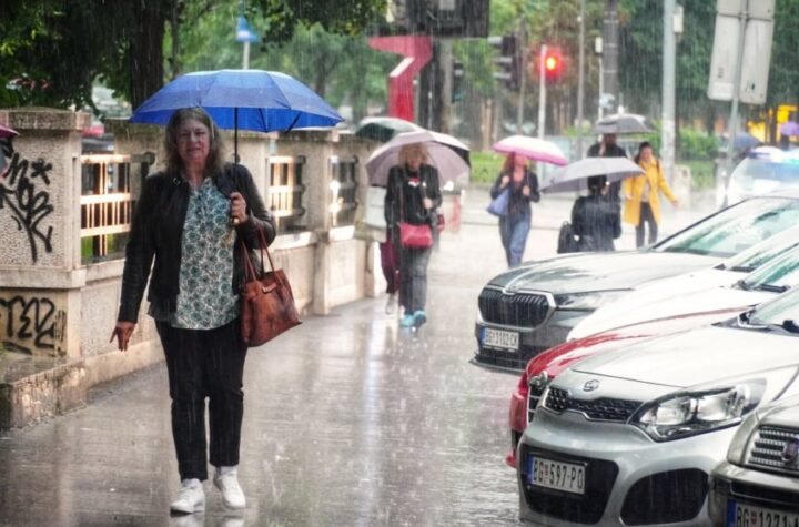 HITNO SE OGLASIO RHMZ! U celoj Srbiji upaljeni meteoalarmi: Oprez zbog ove dve opasne pojave
