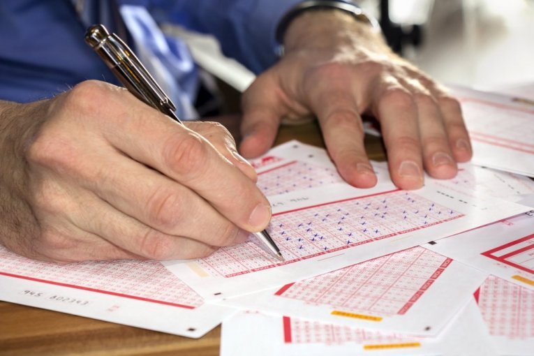 IZVUČENA LOTO SEDMICA! Evo koja kombinacija je donela 900.000 evra!
