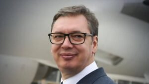 JAKA PORUKA PREDSEDNIKA SRBIJE! Vučić se oglasio ranom zorom: Imamo najbolje ljude, časne i hrabre! (FOTO)