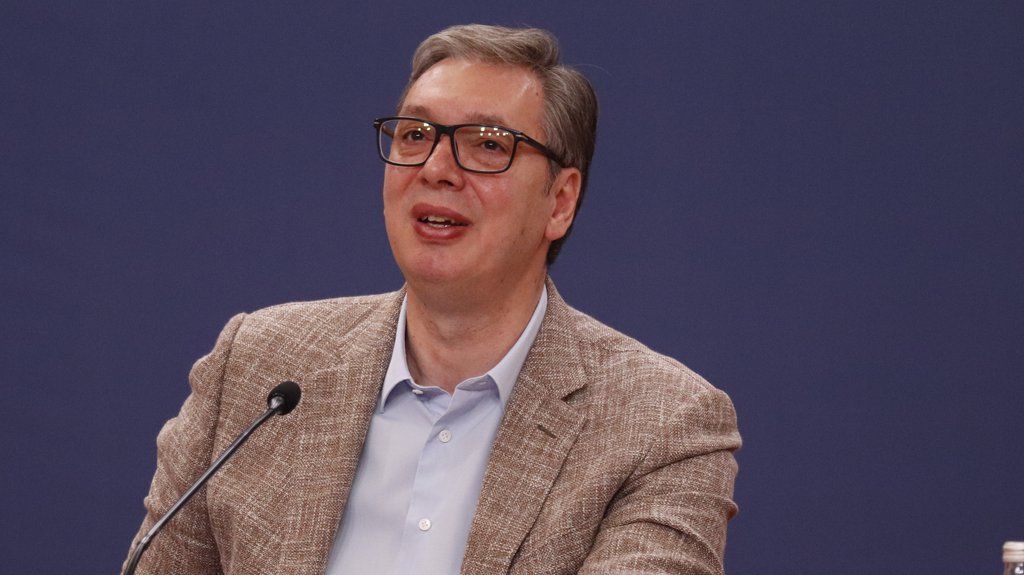 LIČNO ĆE SE UVERITI KAKO TEKU RADOVI: Predsednik Vučić sutra obilazi radove na obnovi kuća koje su oštećene u požarima u opštini Žitorađa