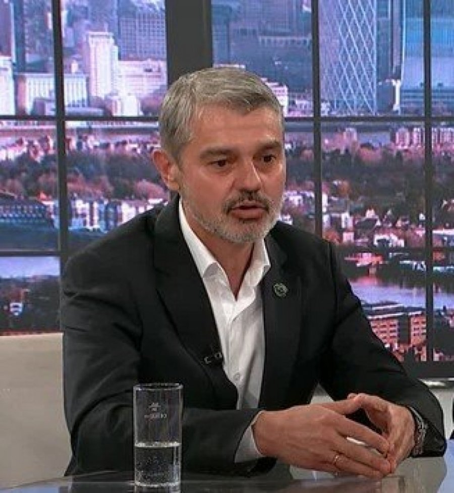NA POMOLU NOVO KRVOPROLIĆE?! Za manje od 24 sata u dve države ubijena dvojica "kavčana": Izrešetani na kućnom pragu, ubice ODŠETALE!