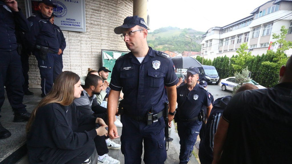 NAJNOVIJA INFORMACIJA: Upravo su uhapšena četvorica mudžahedinsko-blokaderskih siledžija