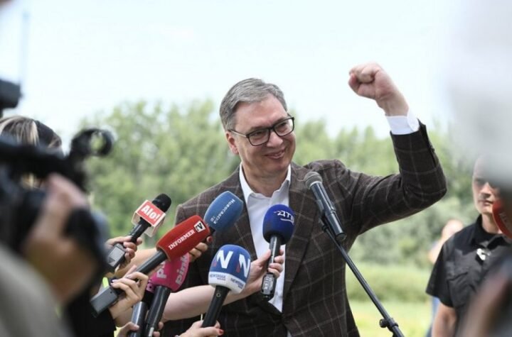 NEĆU VIŠE MOĆI DA BUDEM PREDSEDNIK DRŽAVE, ALI... Vučić poslao poruku svim građanima Srbije: BIĆU UZ VAS U SVAKOM TRENUTKU!