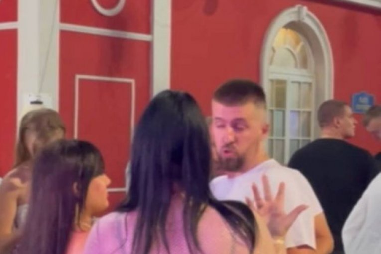 OBEZBEĐENJE GA MOMENTALNO IZBACILO IZ BELE KUĆE! Stefan potpuno pomahnitao, SCENE KAO IZ HOROR FILMA!