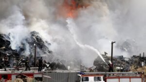 POŽAR U SPLITU: Crni gusti dim se nadvio nad gradom