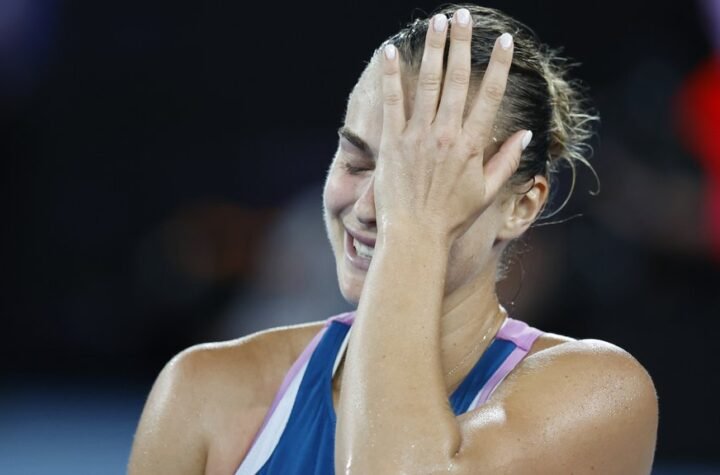 ŠOK U LONDONU! Arina Sabalenka ispala sa Vimbldona: Amerikanka posle drame izborila finale