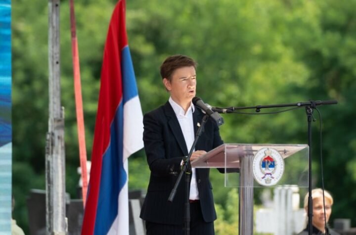 SRAMOTA OVE ZEMLJE! Brnabić: Blokaderi su kukavice