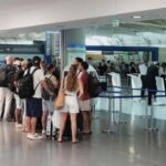 SRBI SEDAM SATI "ZAROBLJENI" NA AERODROMU NA KIPRU! Među putnicima deca i bebe, konačno im stigao odgovor - evo kada će kući!