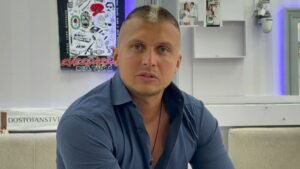 Stefan Karić usnimljen u pratnji policije: Šok fotka kruži društvenim mrežama! (FOTO)