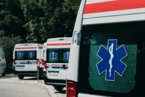 TEŠKA NOĆ U BEOGRADU! U dve saobraćajne nesreće povređene tri osobe: HITNO prevezene u Urgentni centar