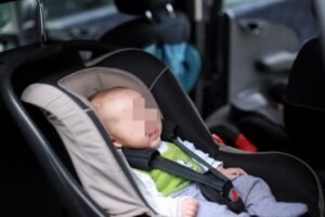 TRAGEDIJA U ŠPANIJI! Umro dečak (2), otac ga zaboravio u automobilu!
