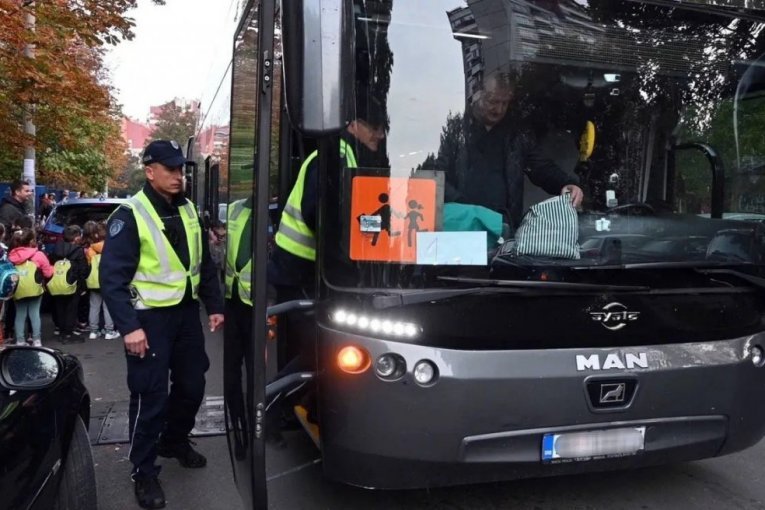 VOZE DECU NA REKREATIVNE I KAMPOVE BEZ PROVERE AUTOBUSA I VOZAČA! Ova stvar će se strogo kontrolisati: Dužni ste da 48 sati pre puta...