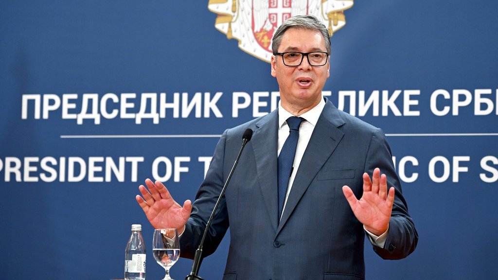 'MNOGI ŽELE SRBIJU NA KOLENIMA, A JA SRBIJU KOJA JE NAJBOLJA U SVEMU' Predsednik Vučić objavio snažnu poruku