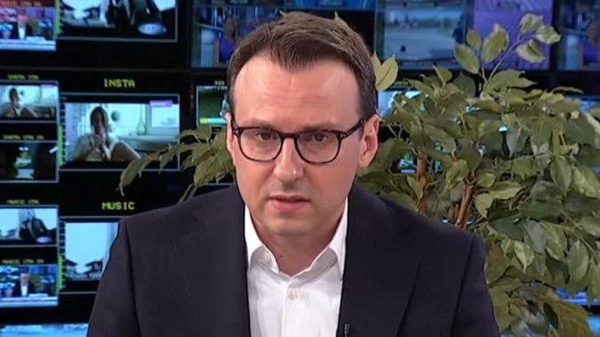 'NAROD SA KiM ZDUŠNO UZ PREDSEDNIKA SRBIJE' PETKOVIĆ: Cilj tajkunskih medija koji svakodnevno kriminalizuju Srbe sa KiM i slave nametnute presude Srbi